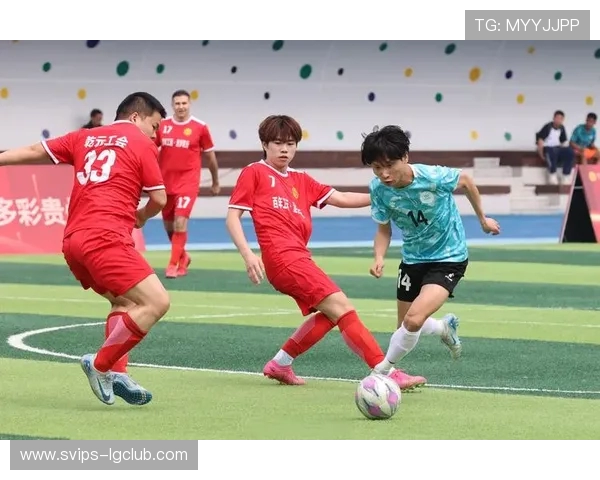 围绕足球七比零王大锤比分大战的激情赛场故事深度解析全程回顾纪